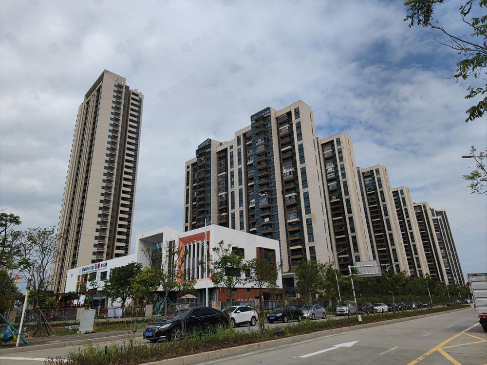 招商、伍茲華府